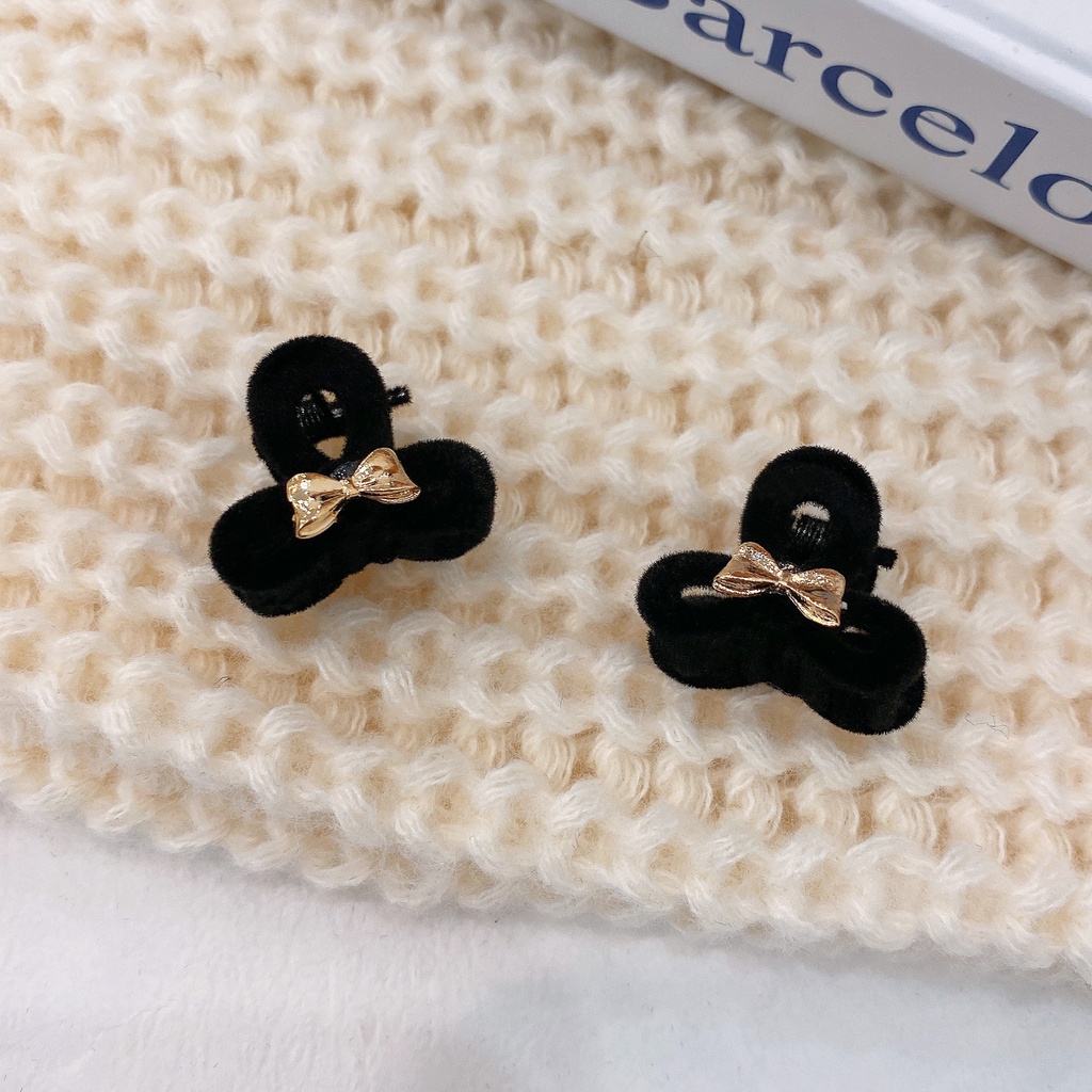 Kẹp tóc mái vải nhung hoa 3 cánh kèm nơ và trái tim xinh xắn K116