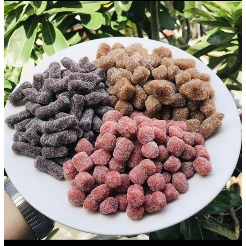 Hộp kẹo 3 vị dâu tây , dâu tằm , me cay hộp 500gr