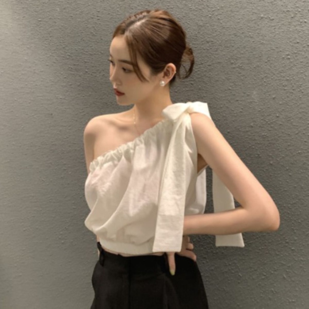 Áo sơ mi，áo sơ mi trắng，áo sơ mi kiểu，áo xinh，áo kiểu trễ vai，áo rớt vai，Áo Lửng Hai Dây Xếp Ly Phong Cách Pháp Thời Trang Mùa Hè Cho Nữ，áo sơ mi nữ đen