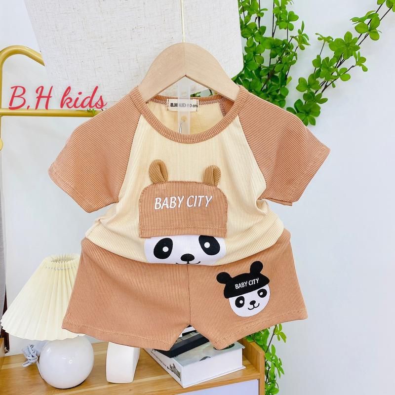 Bộ quần và áo tăm lạnh ngắn tay họa tiết tai mũ cho bé trai, bé gái size 6-17kg