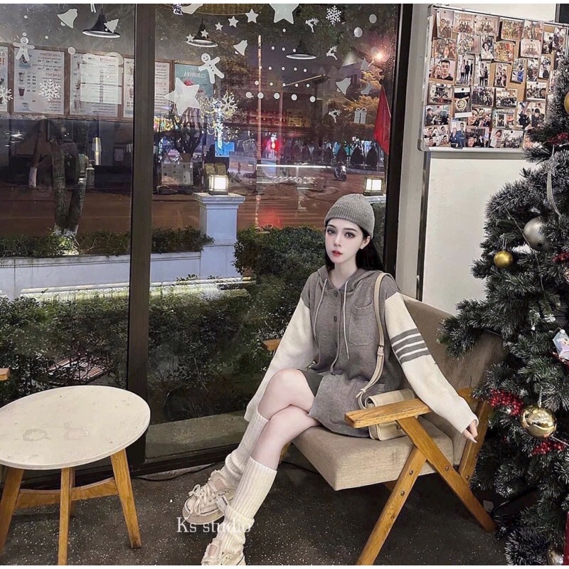 Áo khoác len cúc mũ