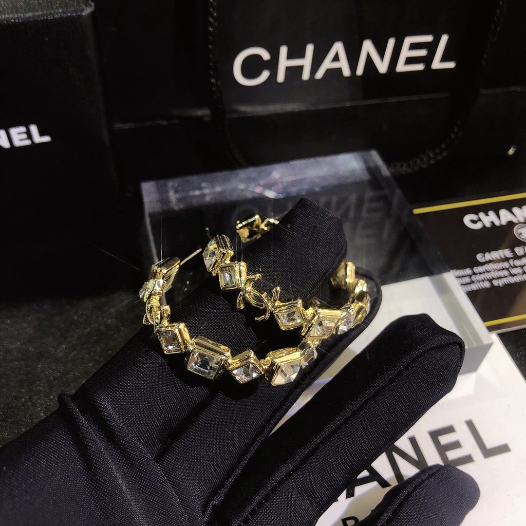 Thời Trang Bông Tai Tròn Bằng Thép Titan Chống Nước Không Gỉ In logo Chữ Cá Tính Cho Nữ