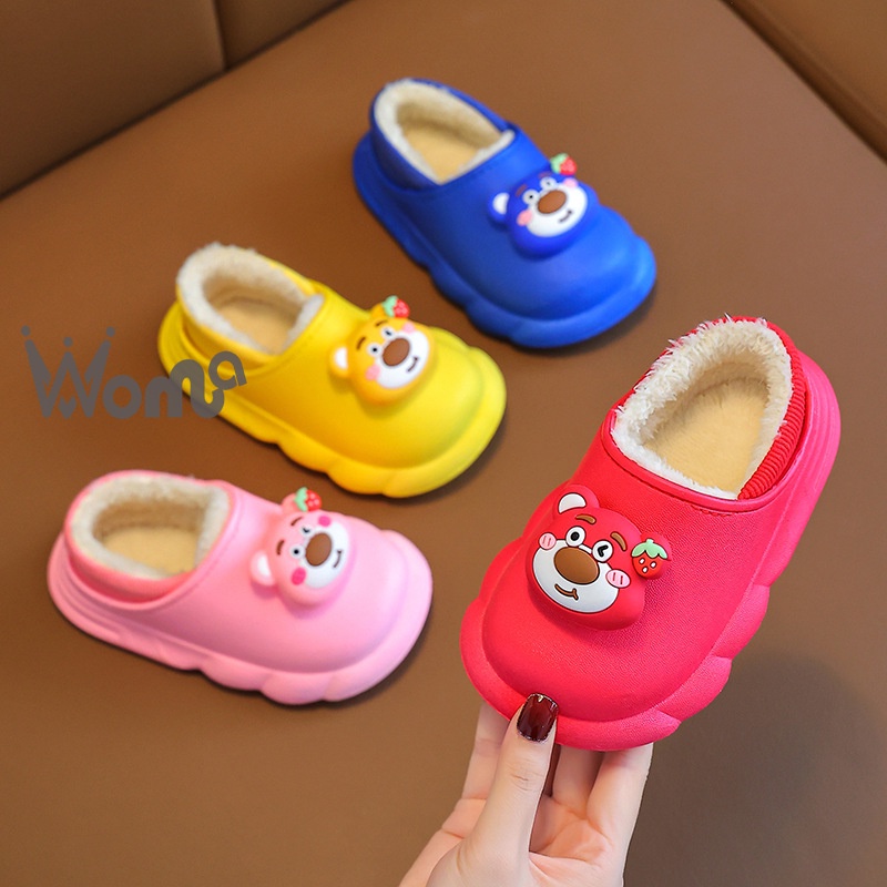 Dép bông đi trong nhà WOMA giữ ấm chống nước chống trượt hình hoạt hình cho trẻ em