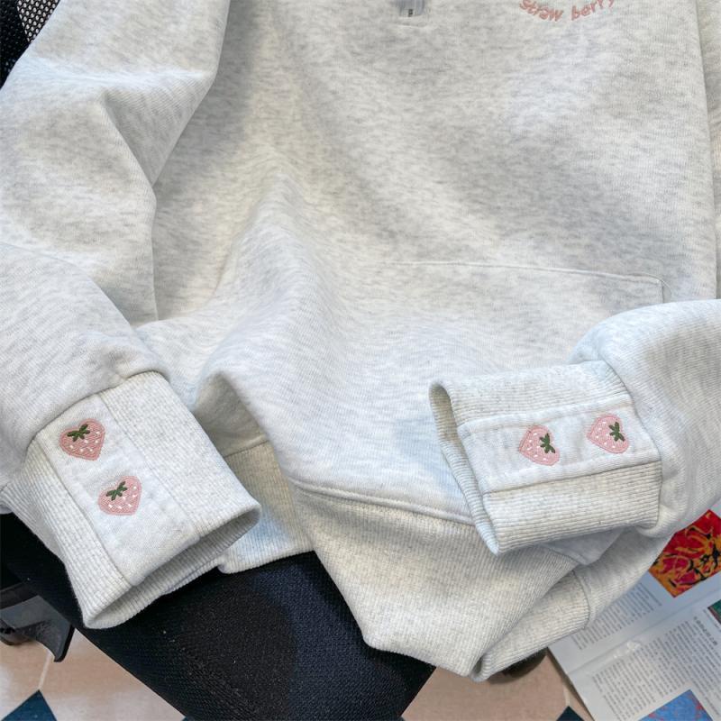 Áo sweatshirt Dáng Rộng Tay Dài Có size Lớn 150kg In Hình Dâu Tây Phong Cách Phương Tây Dành Cho Nữ Sinh Trung Niên