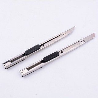 Dao rọc giấy vỏ inox nhỏ gọn, tiện dụng
