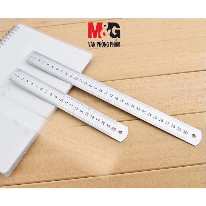 Thước Kẻ Bằng Nhôm M&G 20cm, 30cm: 1 cây.
