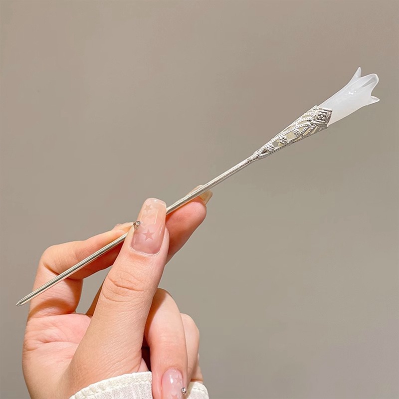 Trâm Cài Tóc Bằng Gỗ Đàn Hương Phối Tua Rua Phong Cách Cổ Điển Cao Cấp