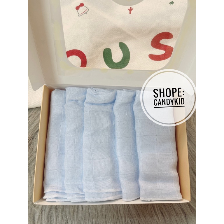 Khăn sữa sợi tre cho bé.