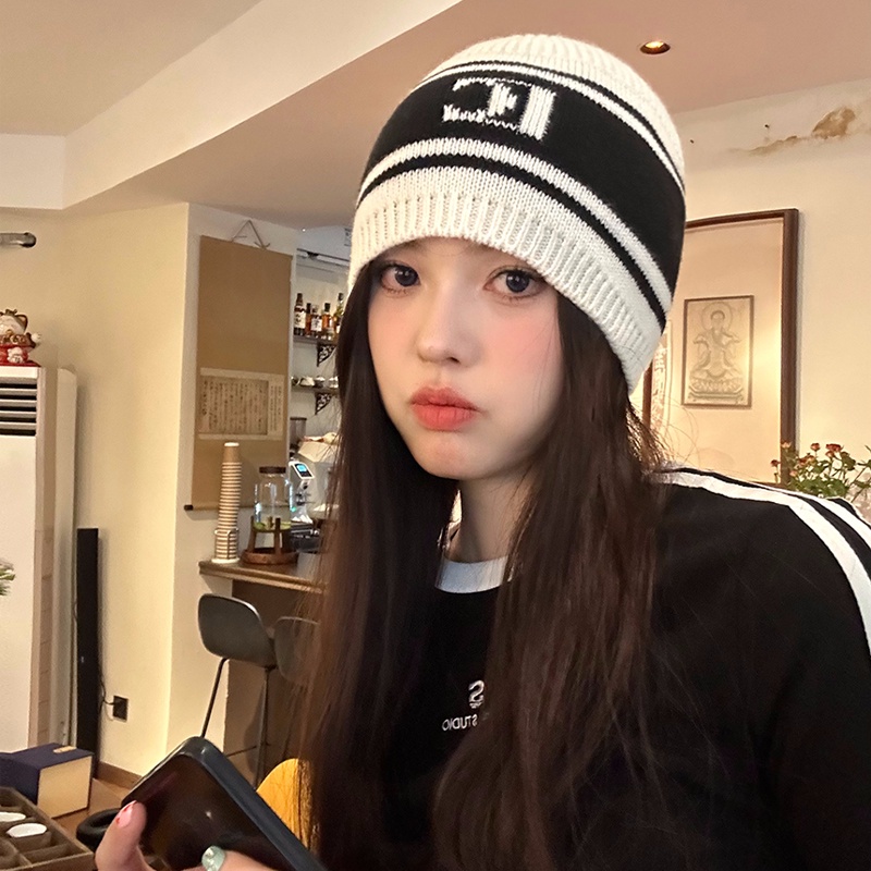Mũ Len Dệt Kim In Chữ Kiểu vintage Thời Trang Thu Đông Ấm Áp Cho Nữ