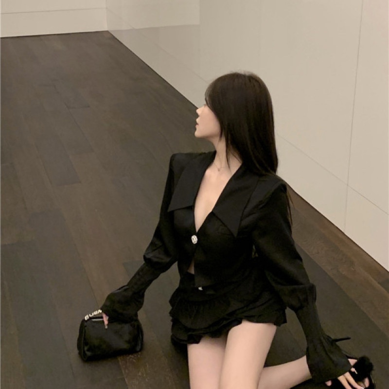 Bộ Áo Sơ Mi Tay Dài + Chân Váy Ngắn Lưng Cao Thời Trang Quyến Rũ Cho Nữ