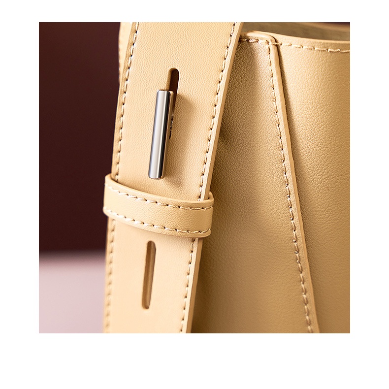 Túi Xách Đeo Vai Da Thật Cỡ Lớn Thời Trang Xuân Hè 2023 Cho Nữ