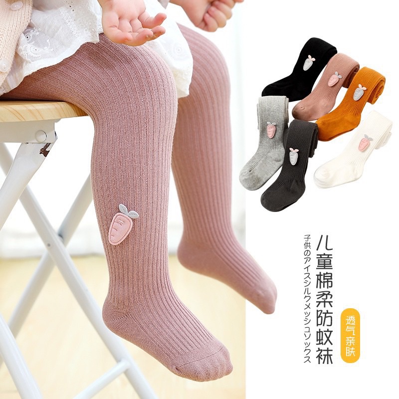 QUẦN TẤT LIỀN BÀN ĐÍNH HÌNH CÀ RỐT CHO BÉ
