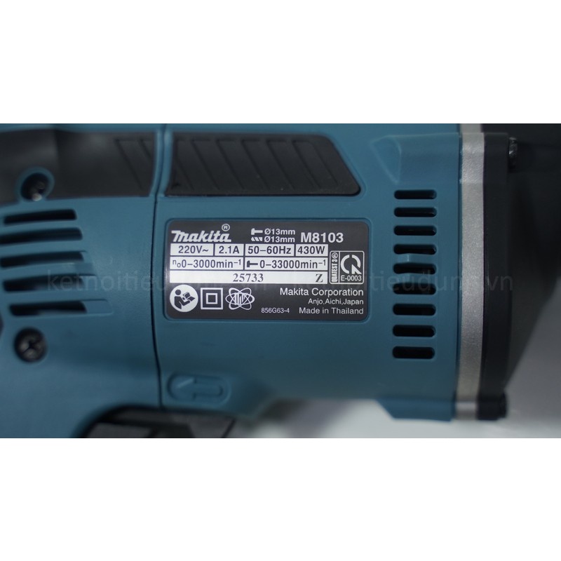 Máy khoan búa 26 phụ kiện Makita Kết Nối Tiêu Dùng M8103KX2B 430W