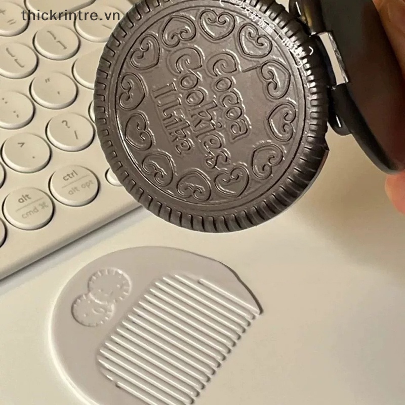 1 Bộ Gương Trang Điểm Gấp Gọn Hình Bánh Quy Sô Cô La / Bánh oreo Đáng Yêu Kèm 1 Lược Trang Điểm Dành Cho Nữ vn