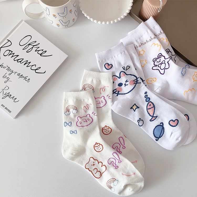 Hàng Mới Về Vớ cotton Ống Vừa Họa Tiết Hoạt Hình graffiti Nhật Bản Dễ Thương Cho Nữ