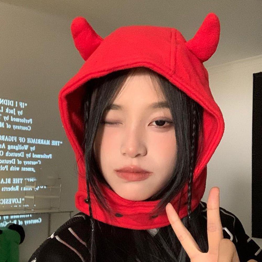 Mũ Lưỡi Trai Vải cotton Màu Đen In Hình Quỷ Bảo Vệ Tai Kiểu Nhật Bản Thời Trang Mùa Đông Cho Nam / Nữ