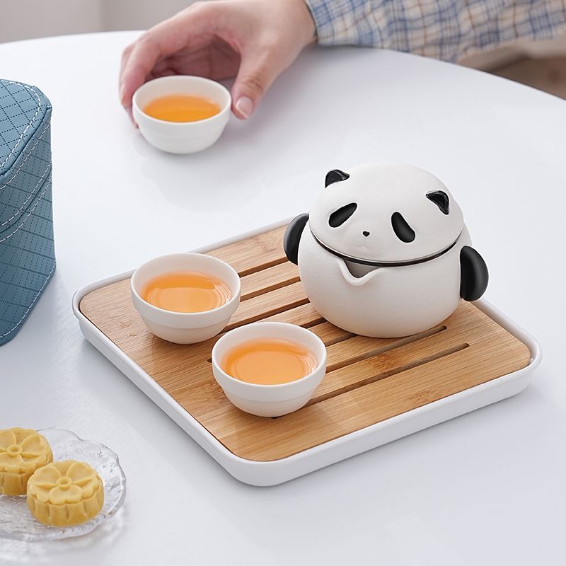 Bộ Ấm Trà Di Động Bằng Gốm Sứ Hình Gấu Trúc Dễ Thương
