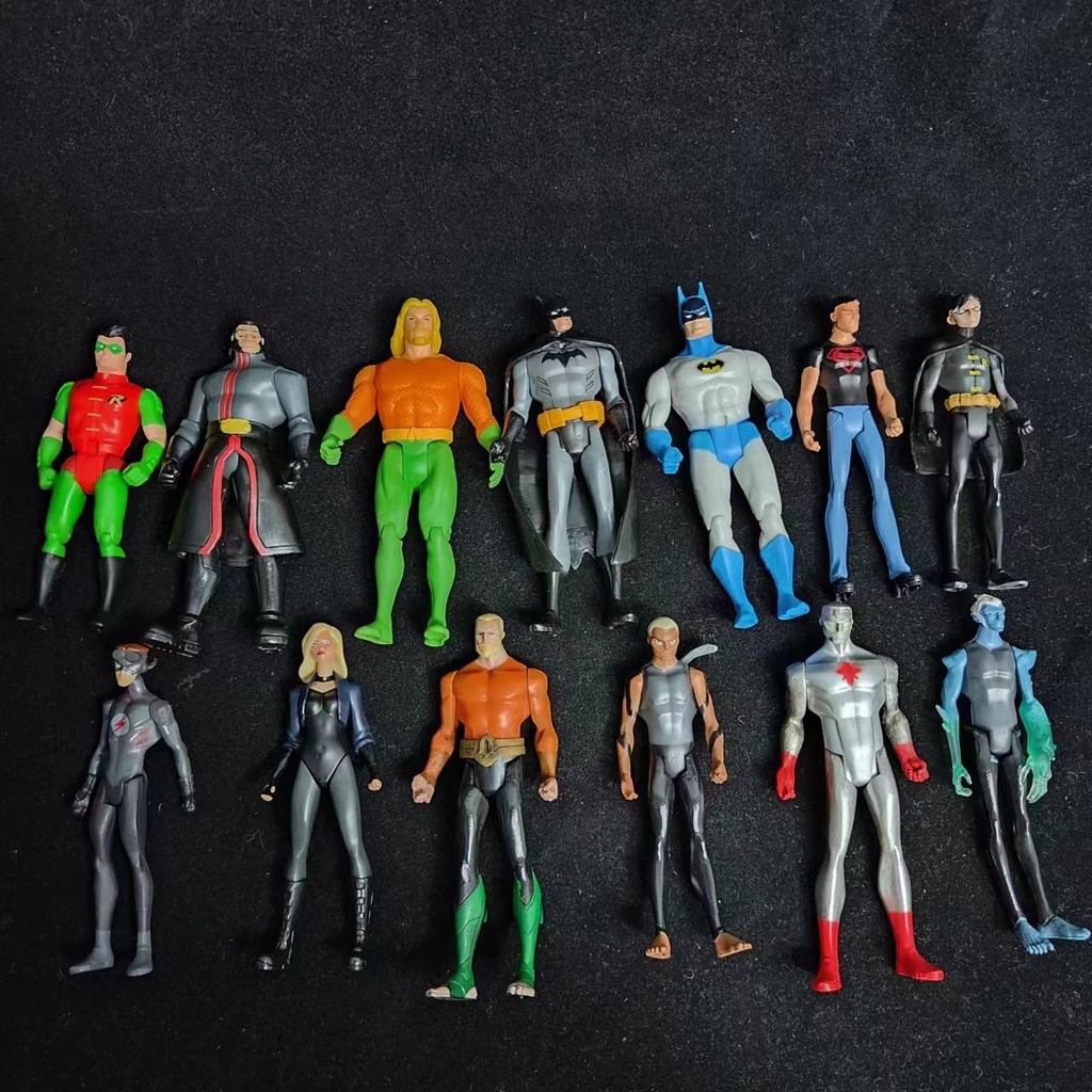 Mô Hình Nhân Vật Người Dơi Trong Phim justice league 11cm