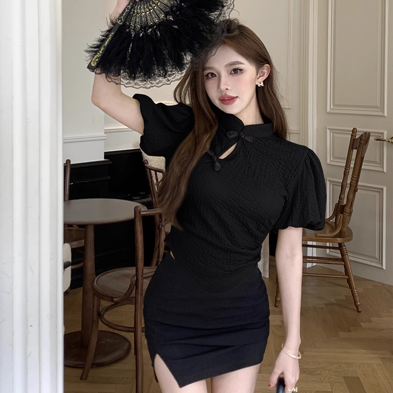 Sườn Xám Cách Tân Tay Ngắn Phồng Phối Khóa Phong Cách Trung Hoa