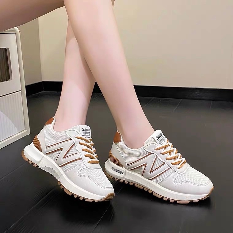 Giày Thể Thao Nữ Cao Cấp ARUKI Phối Màu Cá Tính - N337