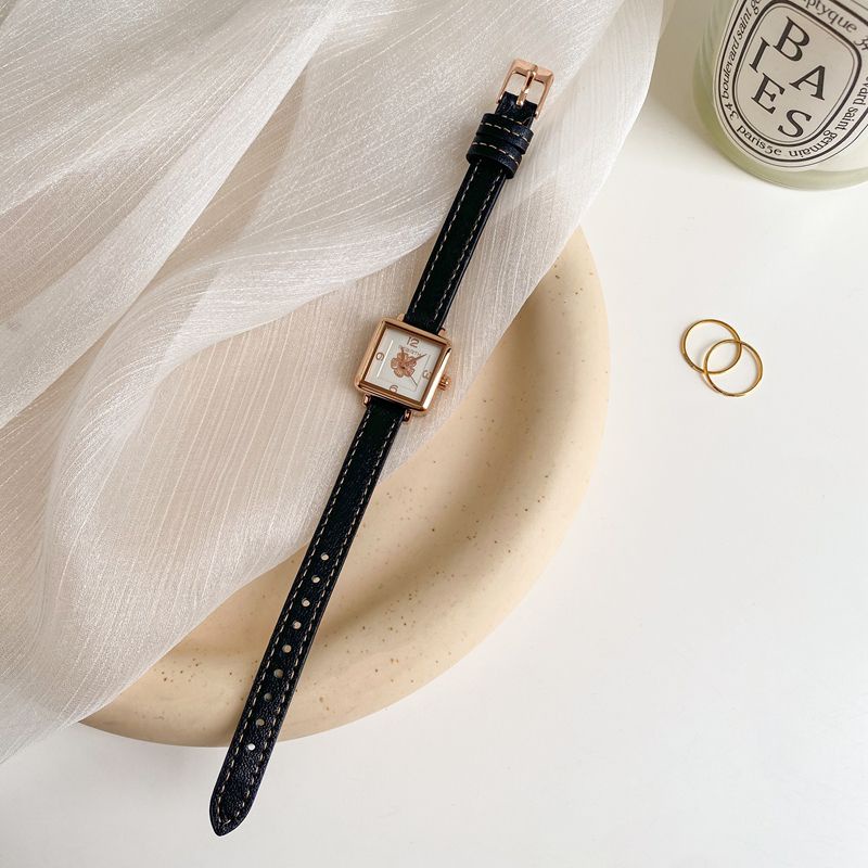 Đồng Hồ Đeo Tay Mặt Vuông Nhỏ Bằng Da Bò niche Nhẹ Hình Vuông Nhỏ Nhắn Màu Hoa Trà Sang Trọng Cho Nữ