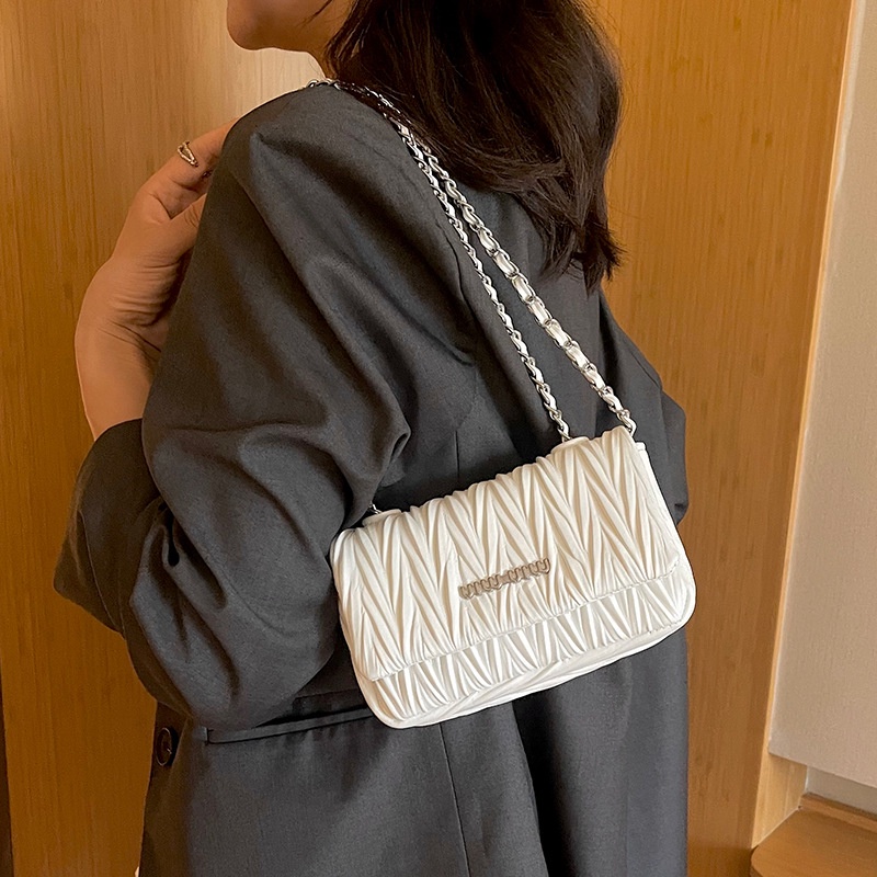 Túi Đeo Vai Hình Vuông Cỡ Nhỏ Đính Đá Phối Dây Đeo Sợi Xích Phong Cách niche Thời Trang Mới 2023