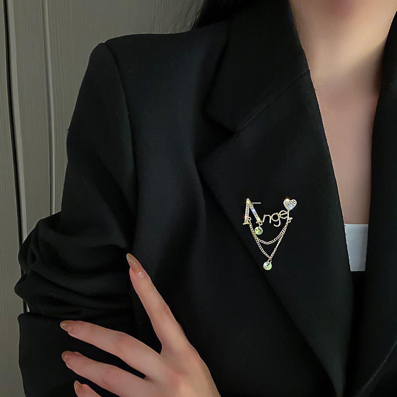 Trâm Cài Áo Hình Chữ Cái Đính Tua Rua Phong Cách Hàn Quốc Mới