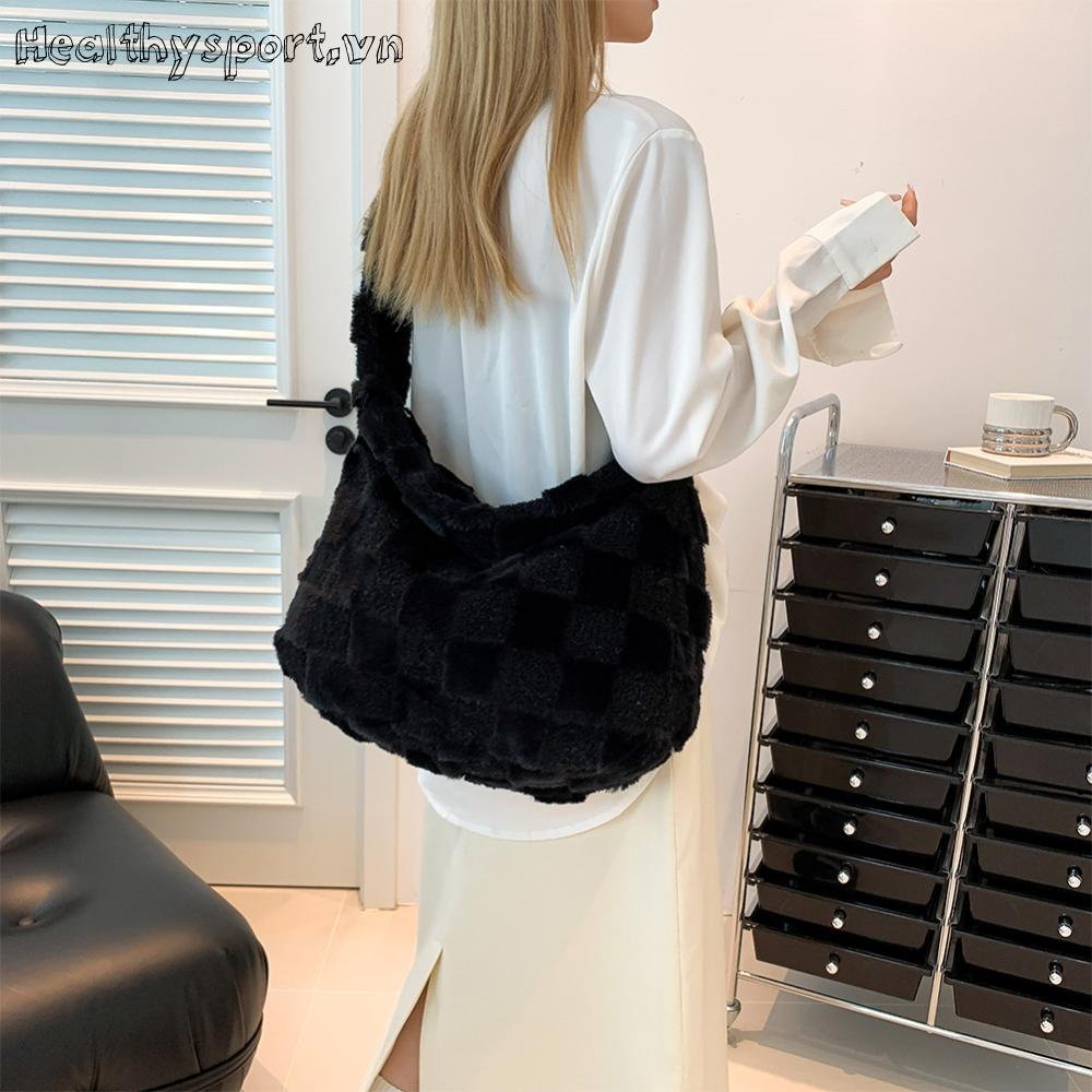 Túi Đeo Chéo Phủ Lông Họa Tiết Caro Thời Trang Thu Đông Cho Nữ