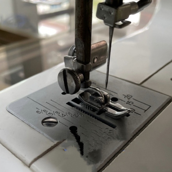 Chân vịt đa năng 3 trong 1 T3 dùng cho máy may GIA ĐÌNH, máy may con bướm, ...