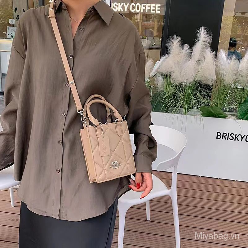 Túi Xách mini Họa Tiết Hoa Đính Kim Cương Giả Phong Cách Hàn Quốc 2023 c0ach