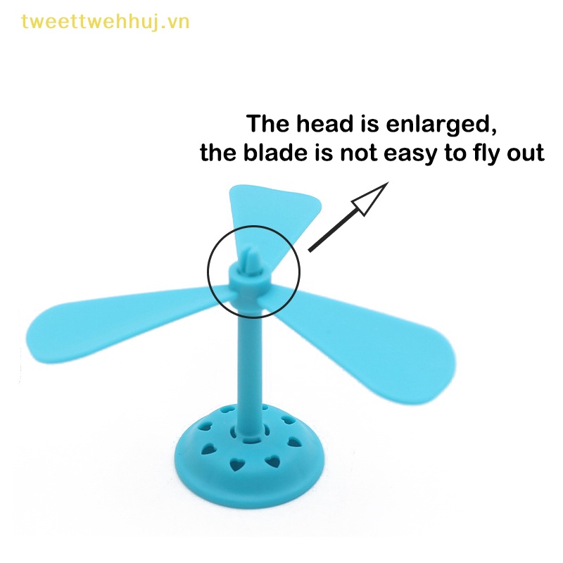 Quạt Nhỏ Bằng Tre Tự Dính Gắn Nón Bảo Hiểm Xe Máy Sáng Tạo Vui Nhộn tweehuj vn