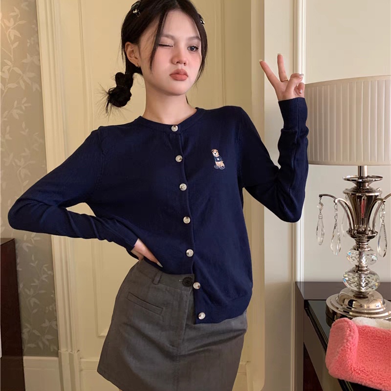 IELGY Tay Dài Dáng Rộng Thêu Hình Gấu Kèm Áo Khoác cardigan Nhỏ Thời Trang Cho Nữ
