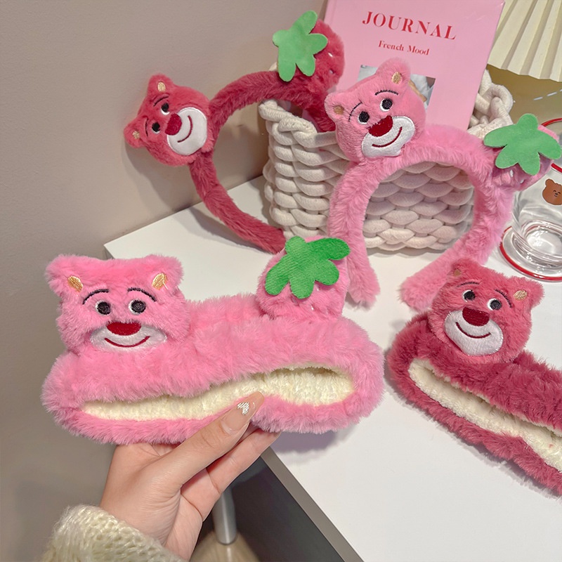 Băng Đô Cài Tóc Hình Gấu / Dâu Tây Bằng Vải Bông Chống Trượt Dễ Thương Cho Bé Gái