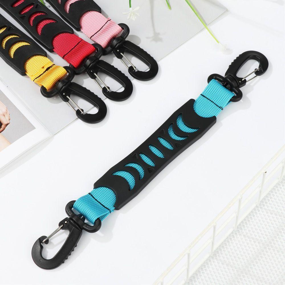 Móc Treo Giày Trượt Patin Có Tay Cầm Tiện Dụng