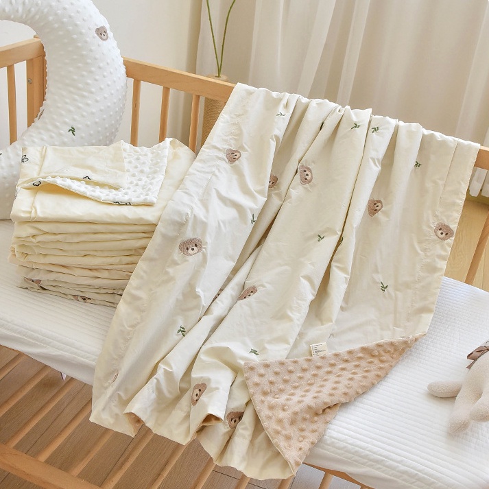 Chăn cotton Màu Trơn Thoáng Khí Cao Cấp Dành Cho Em Bé