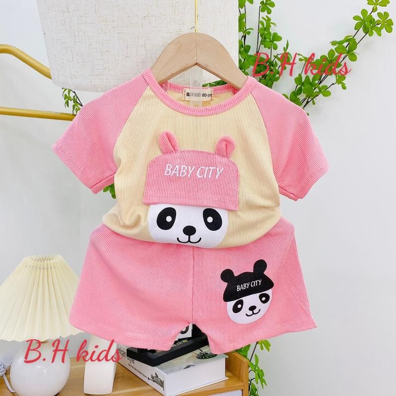 Bộ quần và áo tăm lạnh ngắn tay họa tiết tai mũ cho bé trai, bé gái size 6-17kg