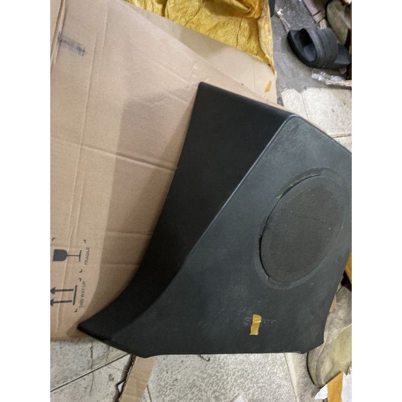 Súp tivi Sony 16cm 4r20w hát hay. To và rất bự.  Giá 1 cái