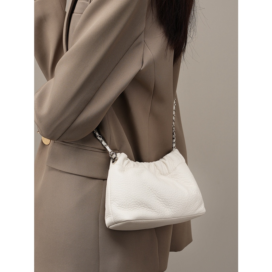 Túi Đeo Vai Da Bò Cao Cấp Phối Dây Xích Thời Trang 2023 Cho Nữ