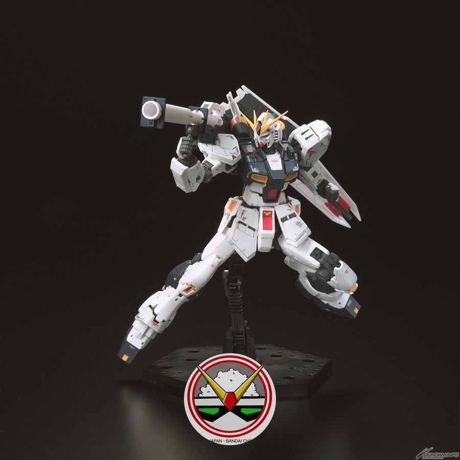 MÔ HÌNH GUNDAM BANDAI RG 32 1/144 RX-93 NU GUNDAMtặng ôtô