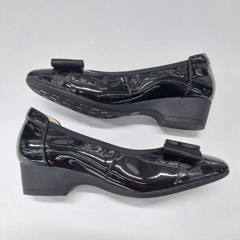 Giày bệt xuồng da dê phủ bóng. mũi tròn họa tiết 2cm