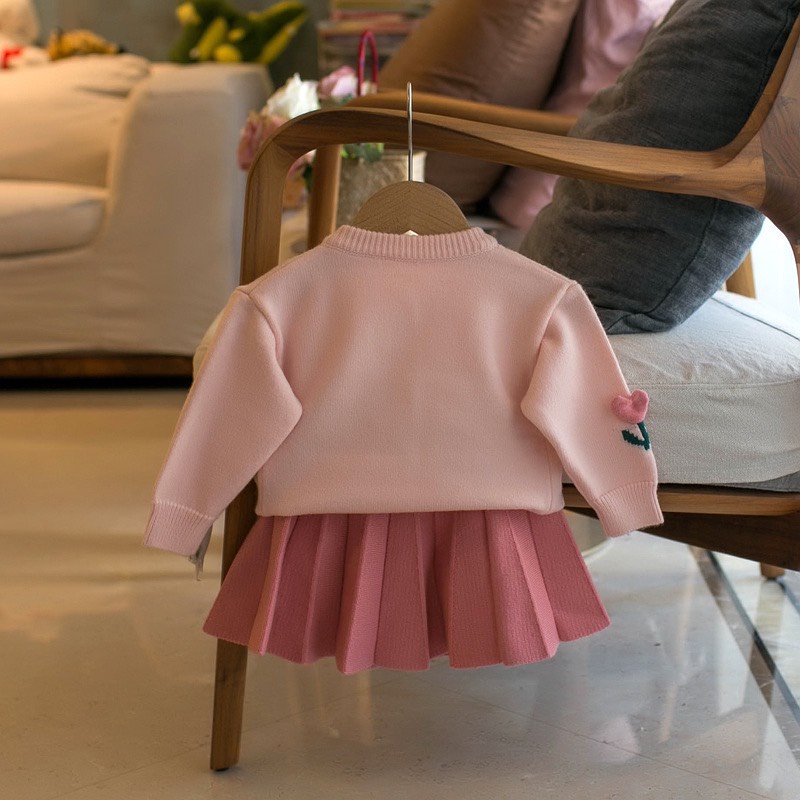 SET ÁO CADIGAN LEN HOA TIM MIX CHÂN VÁY XẾP LY DÁNG XÒE XINH XẮN CHO BÉ- HÀNG QCCC