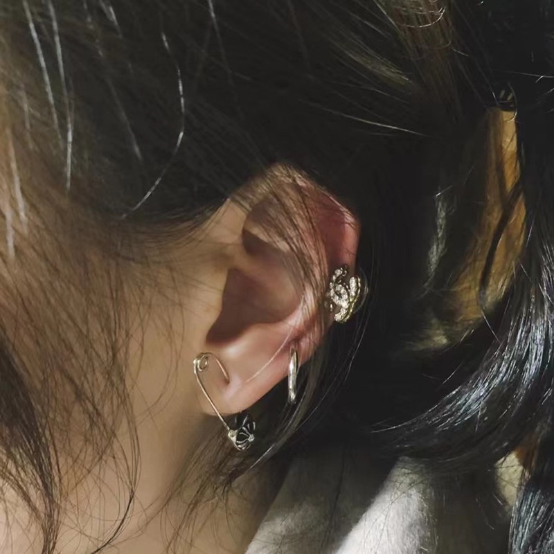 CHROME HEARTS Bông Tai Mạ Bạc 925 22K Hình Trái Tim Sang Trọng