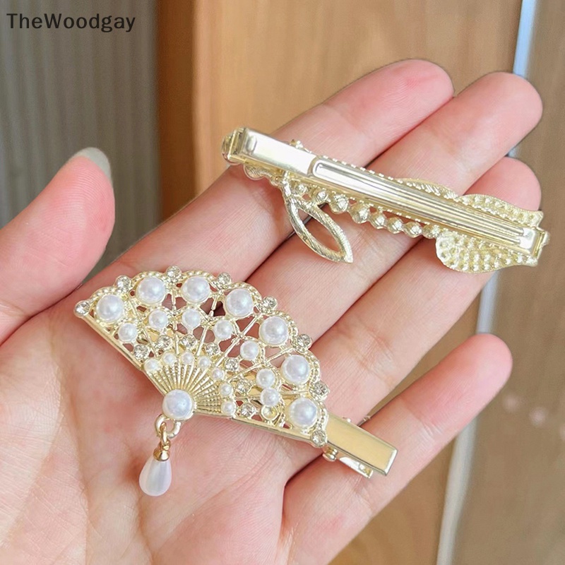 1 Kẹp Tóc Hình Cánh Bướm Đính Ngọc Trai Thời Trang Cho Nữ