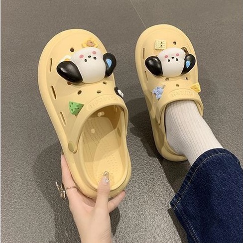 Dép Sục Crocs Nữ Đế Thấp Chống Trơn Trượt Tặng Kèm Sticker Chó Cute, Dép Đi Trong Nhà Và Đi Chơi  2024