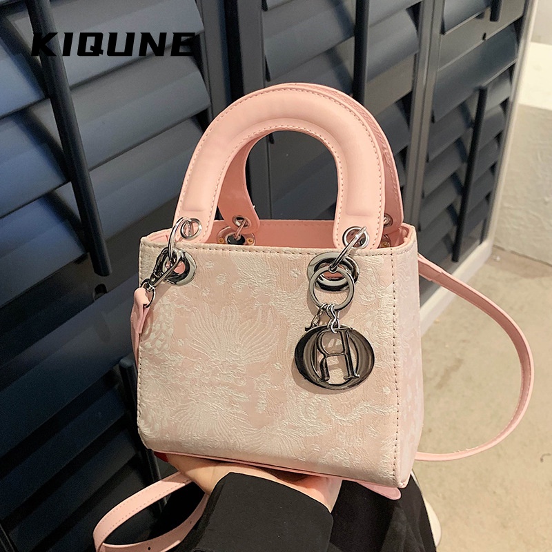 Túi xách đeo chéo KIQUNE GDJ23004NZ 41Z231009 phong cách ulzzang độc đáo thời trang 2023 dành cho nữ