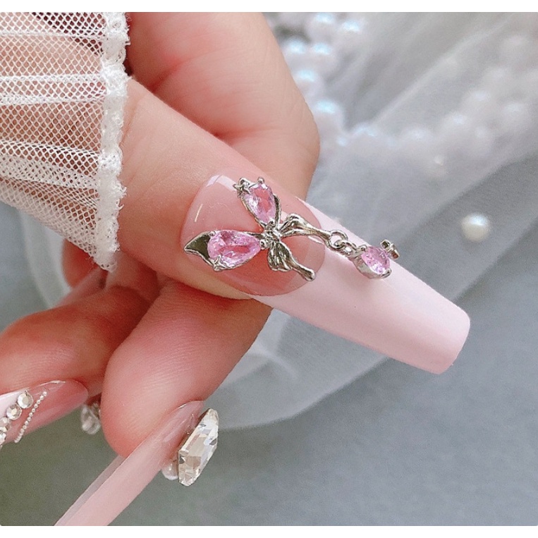 Phụ kiện trang trí móng tay hình nơ màu hồng Zircon / Mặt dây chuyền tình yêu ánh sáng bạc sang trọng trang sức kim cương trang trí móng tay / Đồ trang sức móng tay khảm kim cương hình nơ