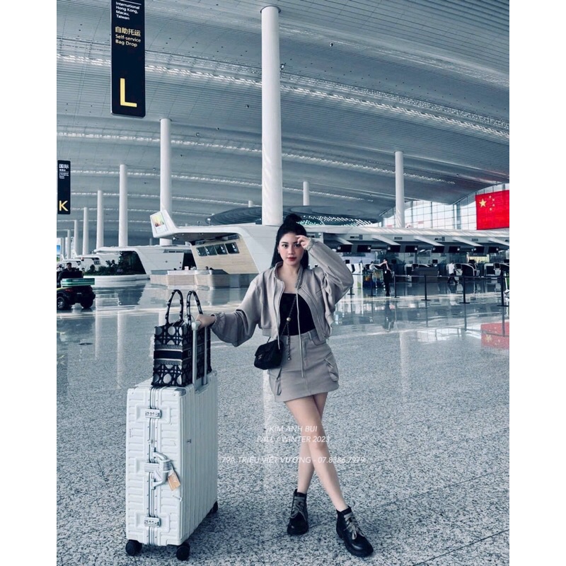 Set áo khoác chân váy kaki kèm áo quây