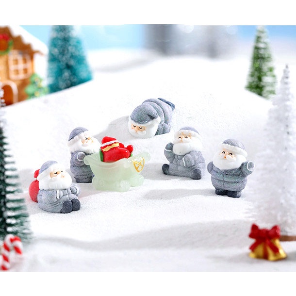 Mô hình ông già noel mặc áo ấm kiểu Hàn trang trí bàn học giáng sinh, terrarium noel