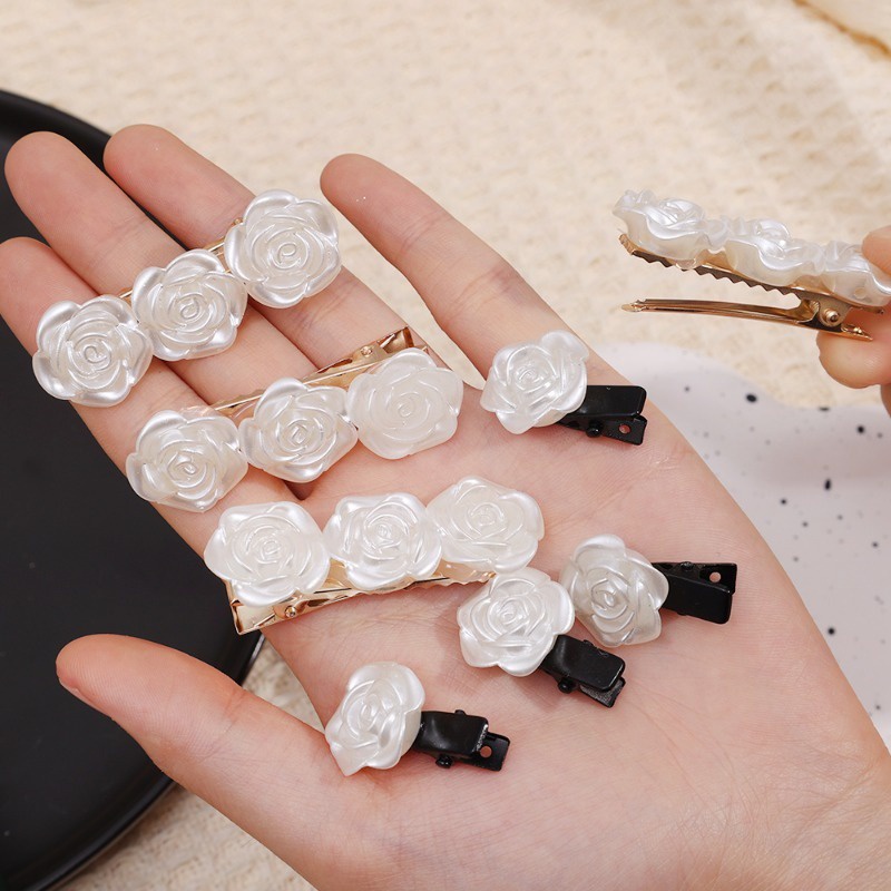 1 Kẹp Tóc Hình Hoa Hồng Màu Trắng Ngọt Ngào Thời Trang Cho Nữ