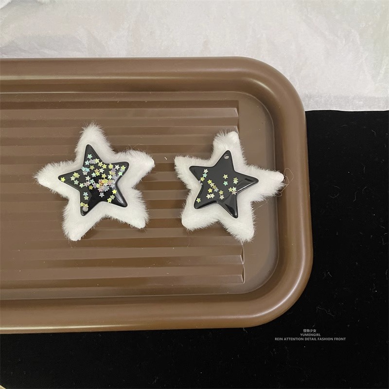 Kẹp Tóc Hình Ngôi Sao Bằng Lông Nhung Mềm Mại Dễ Thương Xinh Xắn